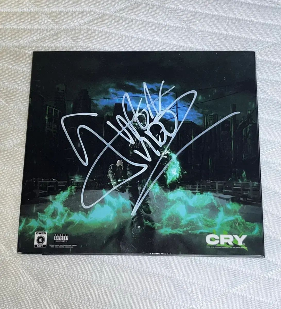 右と左 owen cd CD 出品 cry サイン盤 - メルカリ