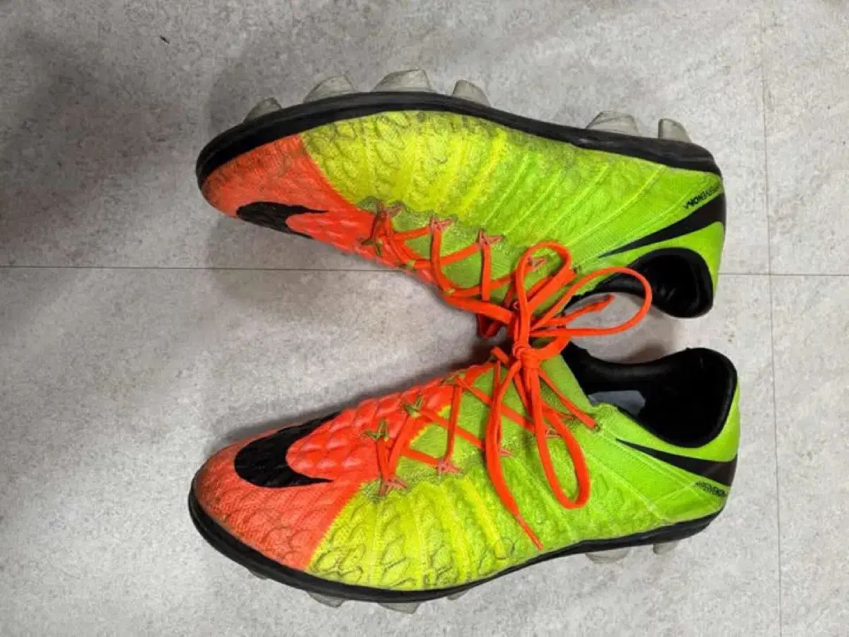 ハイパーヴェノム エリート ナイキ ファントム NIKE マーキュリアル AG