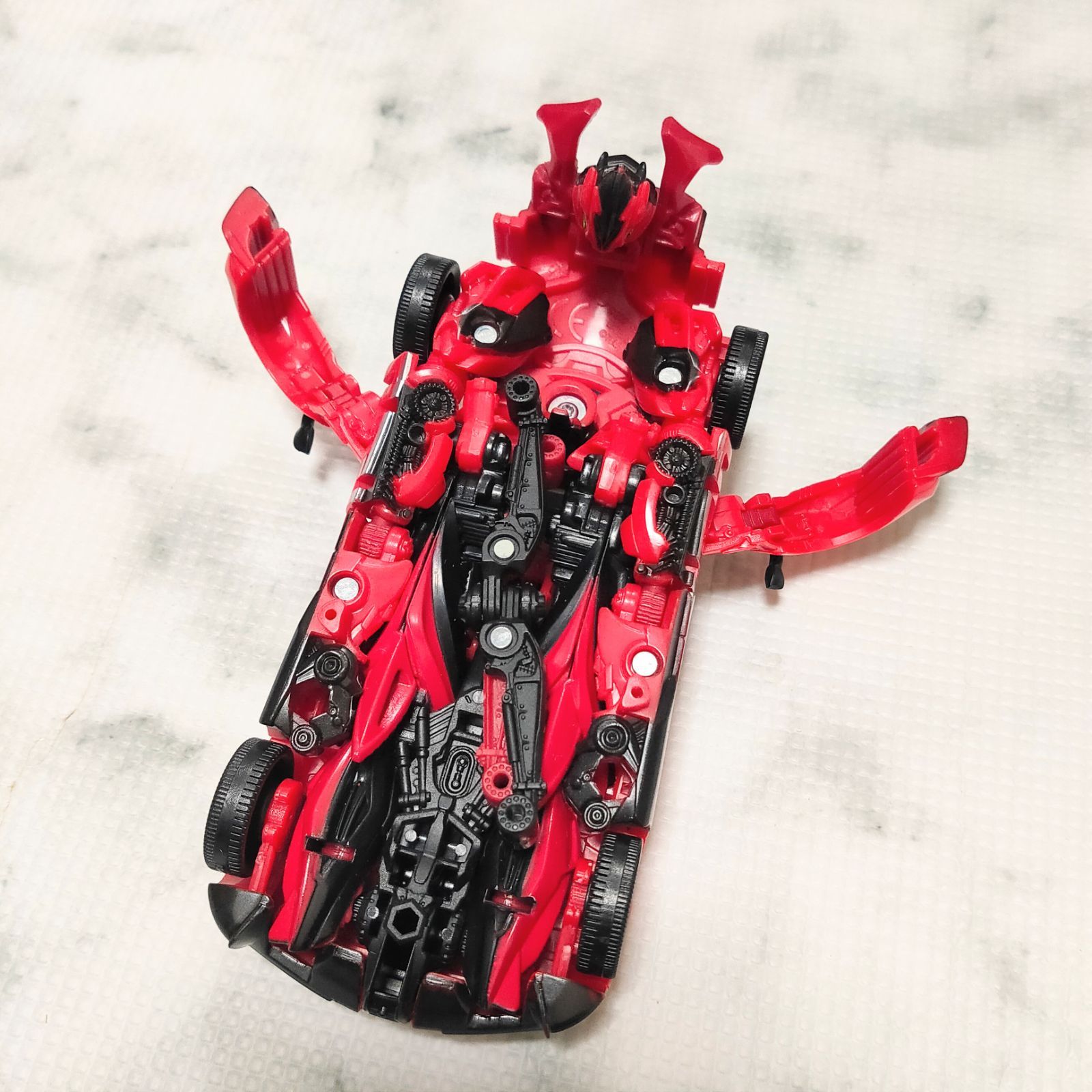 トランスフォーマー SS-02 ディセプティコンスティンガー スタジオ