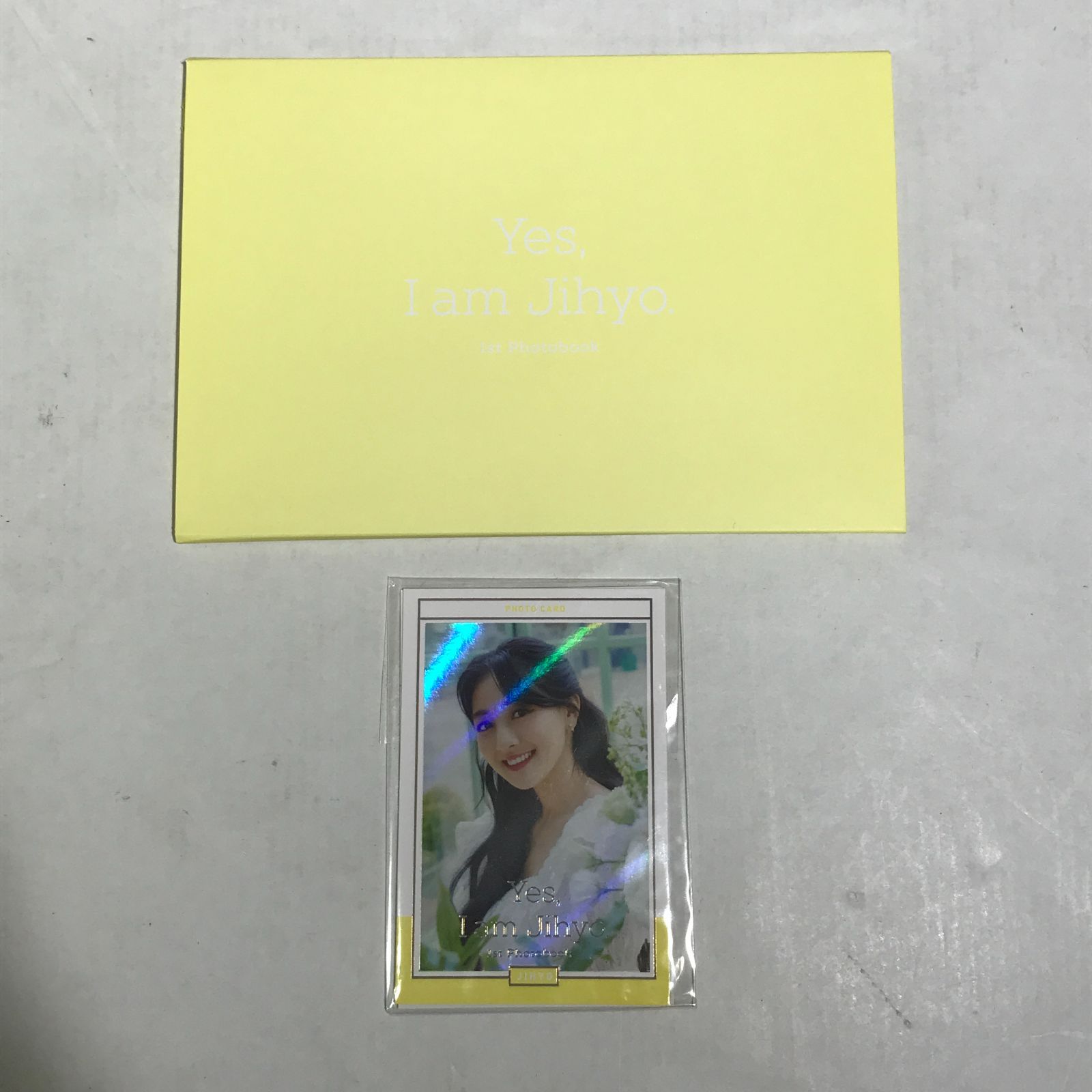 城東19-028】TWICE Jihyo ジヒョ Yes, I am Jihyo 1ST PHOTOBOOK Lemon