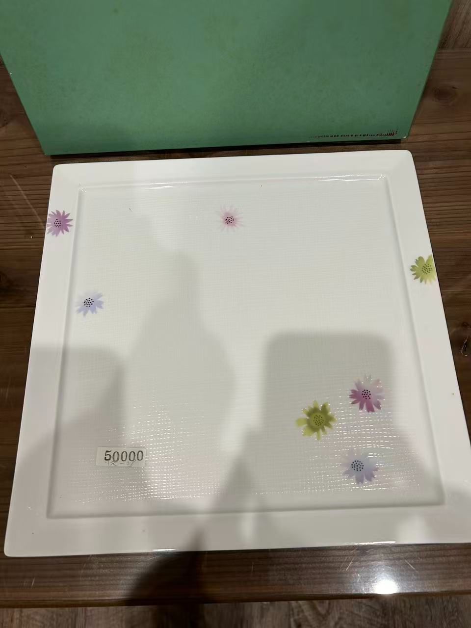 BERNARDAUD 花柄 正方形皿 箱付き 正規品鑑定済 BERNARDAUD 花柄 正方形皿 箱付き - メルカリ