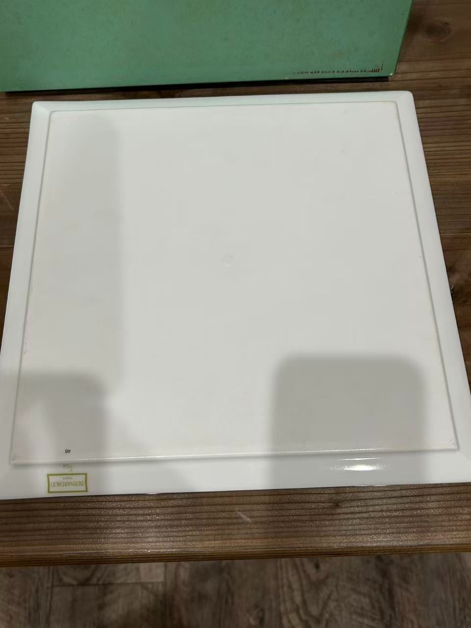 正規品鑑定済 BERNARDAUD 花柄 正方形皿 箱付き - メルカリ