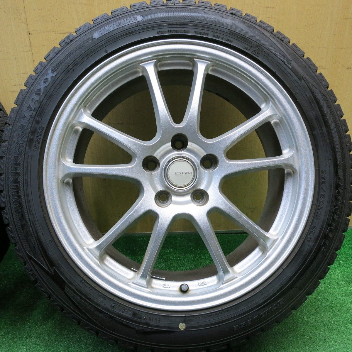 バリ溝 24年 キレイ 9 5分以上 スタッドレス 225 50 R 18 ダンロップ ウインターマックス WM 02 ECO FORME SE 10 エコフォルム 18インチ PCD 114 3 5 H ス