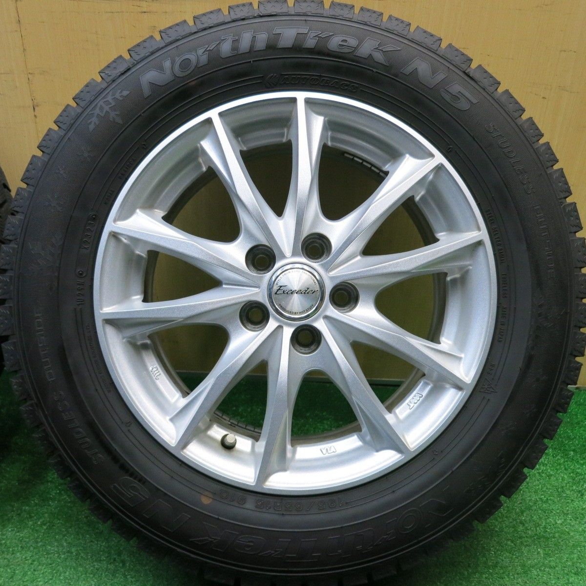 バリ溝 23年 キレイ 9 5分以上 プリウス 等 195 65 R 15 スタッドレス オートバックス ノーストレック N 5 Exceeder エクシーダー 15インチ PCD 100 H ス