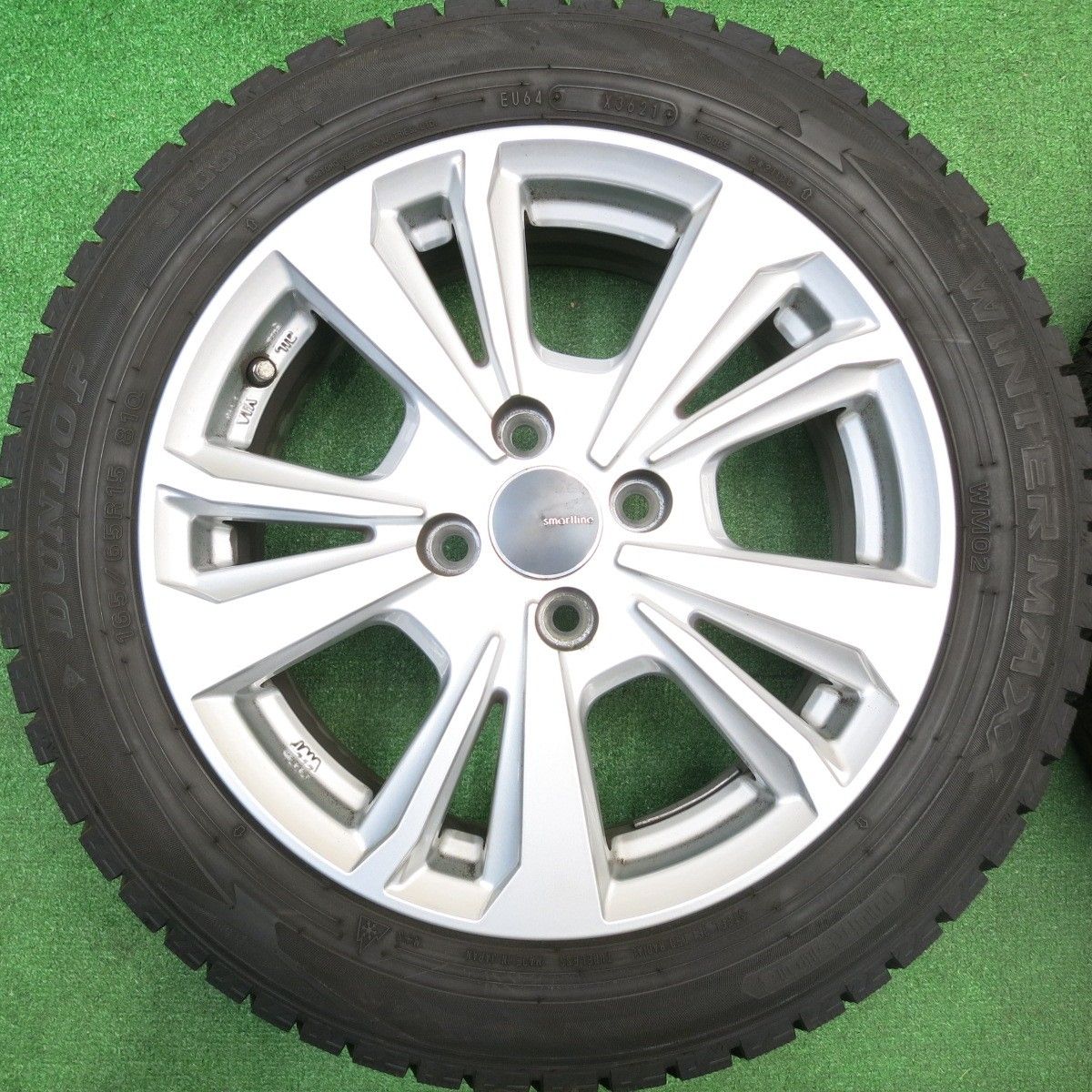  バリ溝 21年 キレイ 9分 トゥインゴ スマート フォーツー 等 smartline 365 165 65 R 15 185 60 スタッドレス ダンロップ ウインターマックス WM 02 スマートライン 15インチ PCD 100 4 H ス 15インチ タイヤ ホイールセット