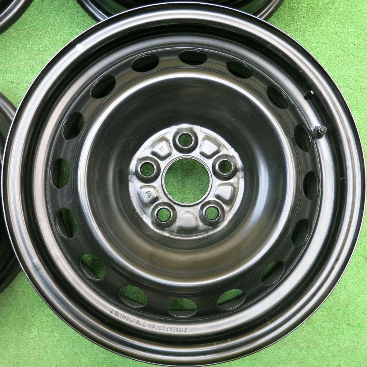 送料無料] 新車外し☆トヨタ シエンタ 純正 スチール ホイール 15