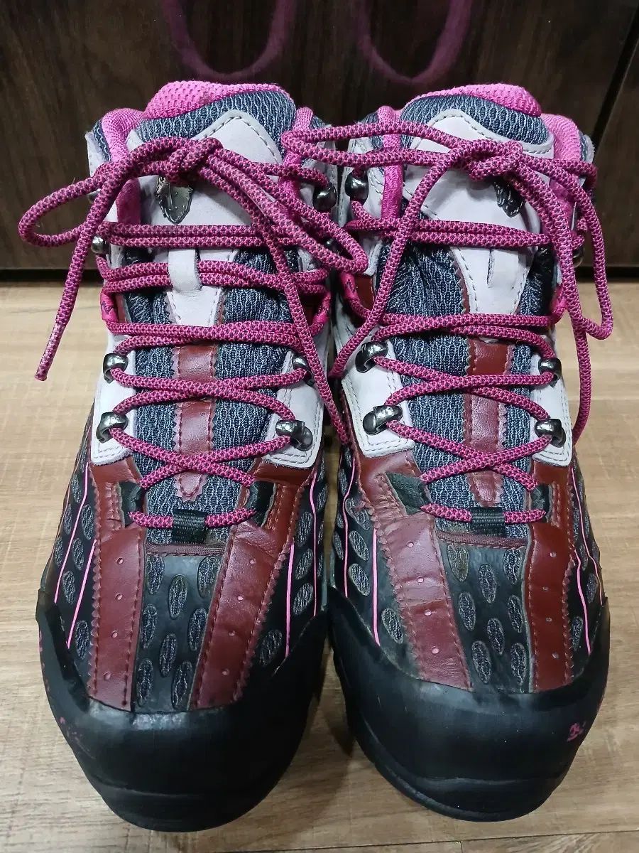 ブラックヤク レディース GORE-TEX ゴアテックス 登山靴 ピンク 255 mm