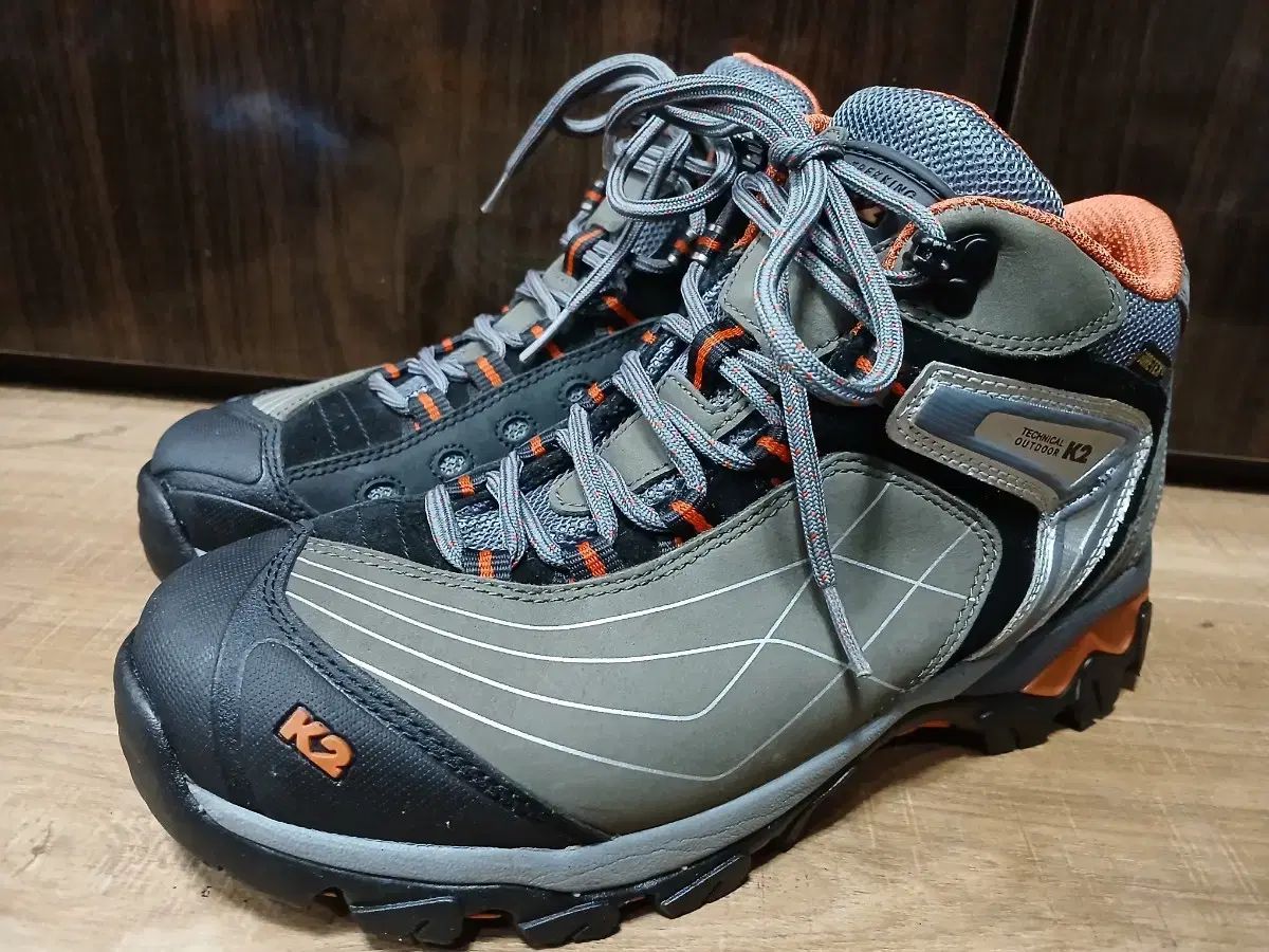 K 2 トレッキングシューズ ブラウン オレンジ色 255 mm