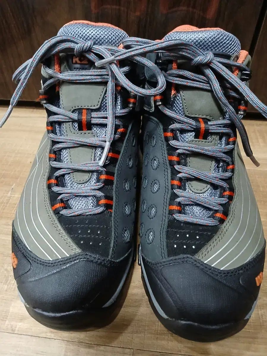 K 2 トレッキングシューズ ブラウン オレンジ色 255 mm