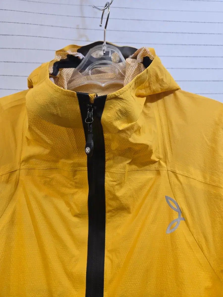 MONTURA モンチュラ イェロー ウィンドブレーカー WHO ジャケット