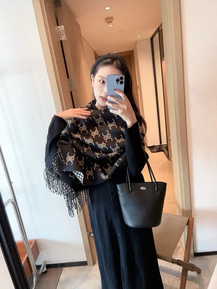  セリーヌ トリオンフ ブラック マフラー ショール マフラー 小物