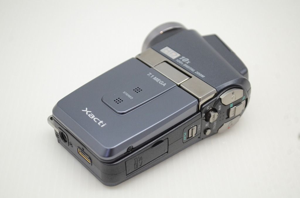 【極美品】 SANYO Xacti DMX-HD2 付属品多数 ザクティ 美品 SANYO サンヨー Xacti DMX-HD2 ブラック デジタルビデオカメラ