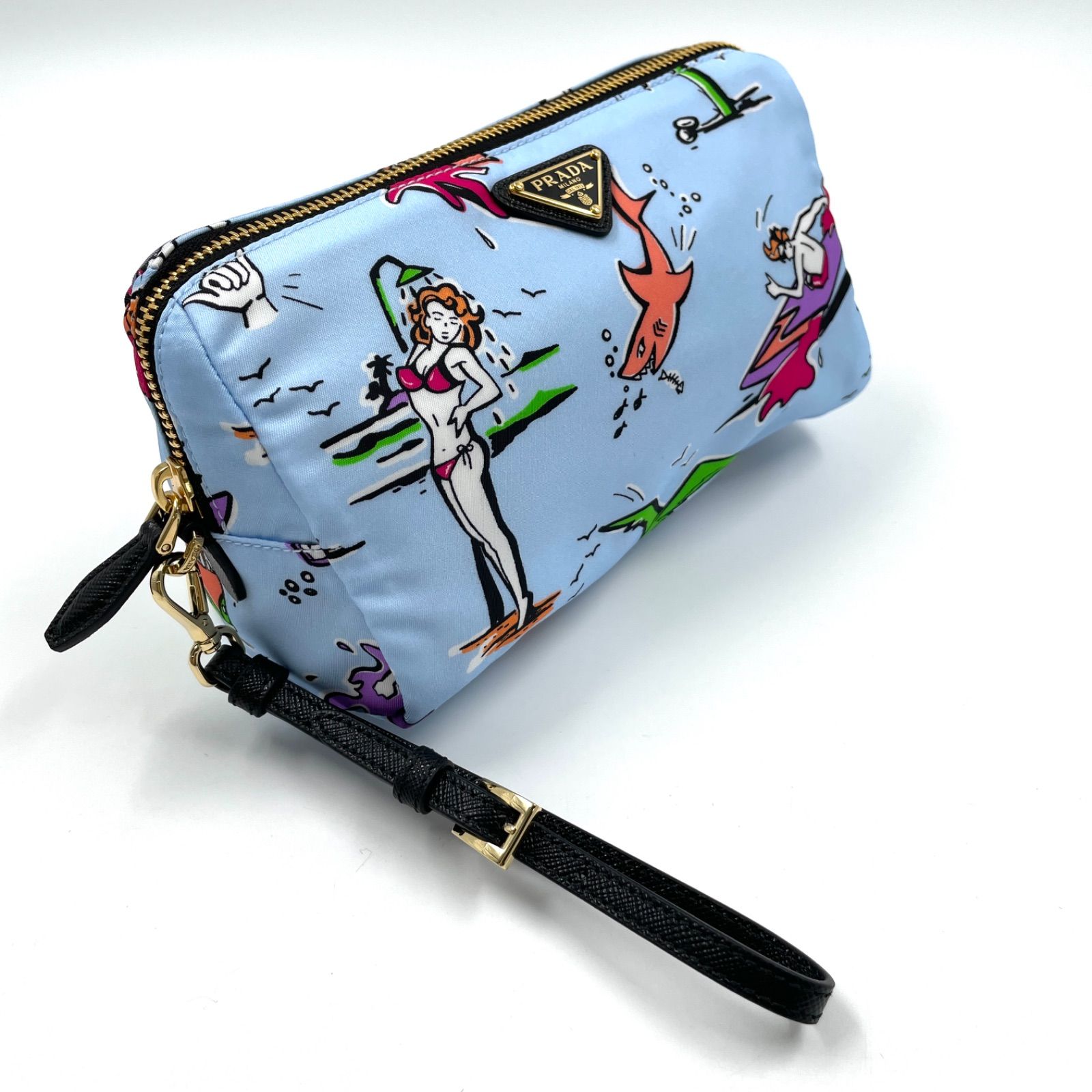 クマ　PRADA ナイロンポーチ B066 【美品】PRADA プラダ ポーチ ナイロンポーチ サーフィン柄
