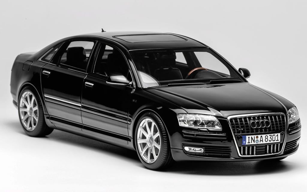 ミニカー 1 18 Audi A 8 W 12 2008 ブリリアントブラック MH 030 BK
