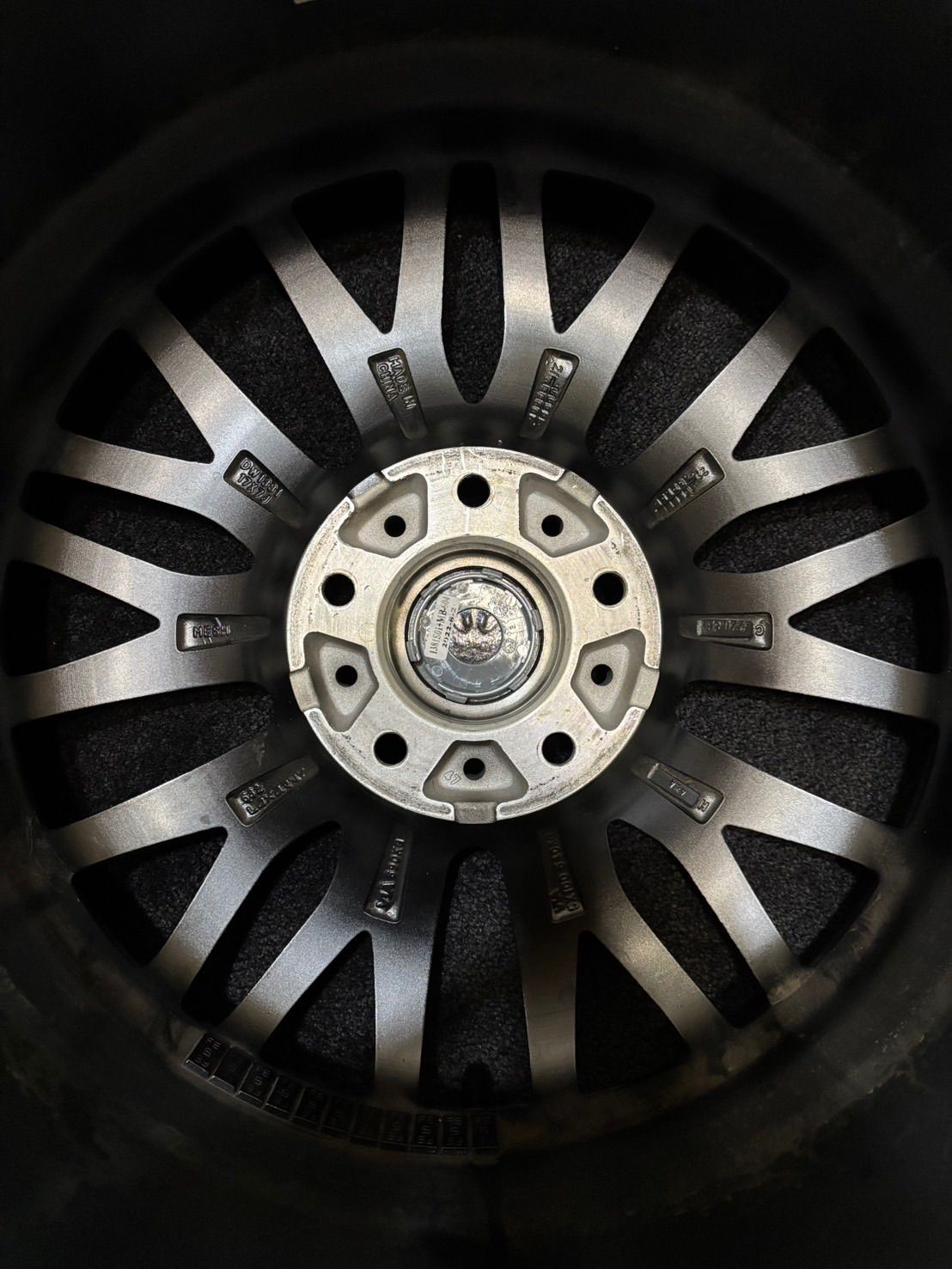 ☆215/50ZR17 WINRUN R330 23年製 BADX MULTI FORCHETTAⅡ 17インチ 7J