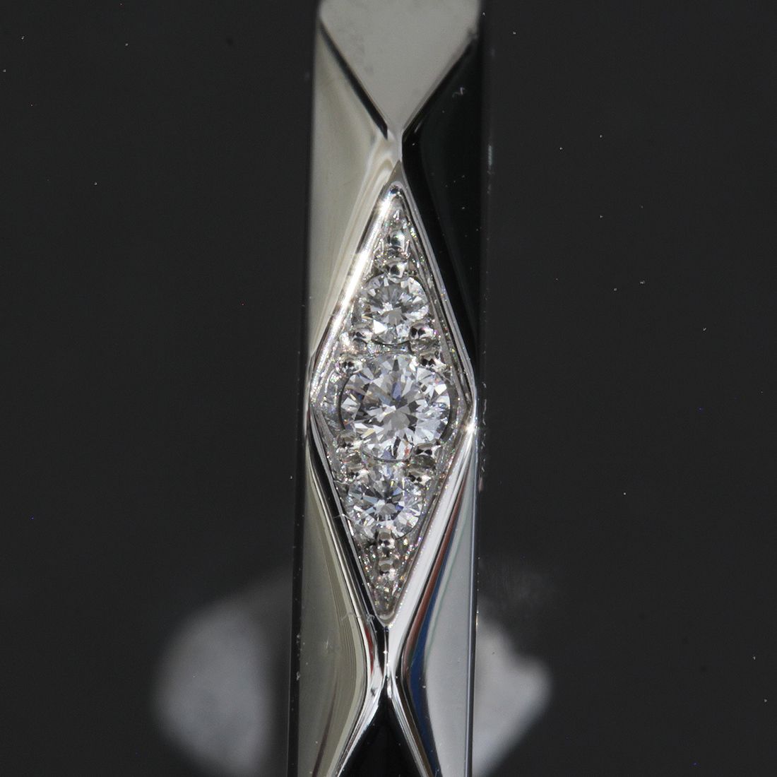 ブシュロン ダイヤ リング 10号 50 PT 950 箱保 E 1922