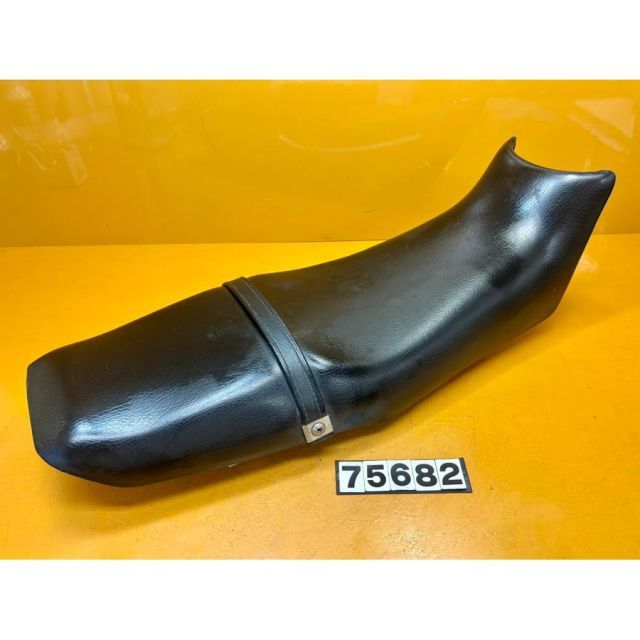 75682 YAMAHA ヤマハ FZ 250 フェザー 1 KG シート