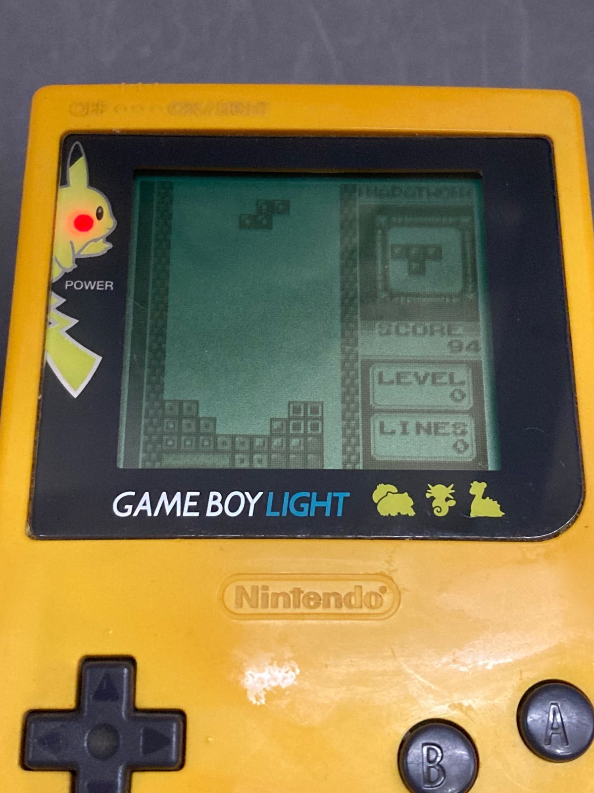 Nintendo ゲームボーイライト 本体 ピカチュウイエロー モデル 動作品 1209-412