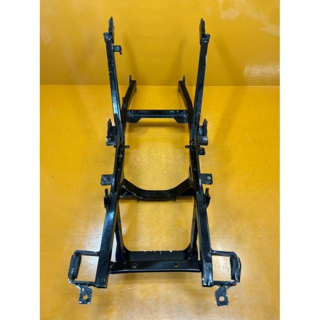 ZF 30912]カワサキ KAWASAKI GPZ750 ZX750G-000 サブフレーム シート