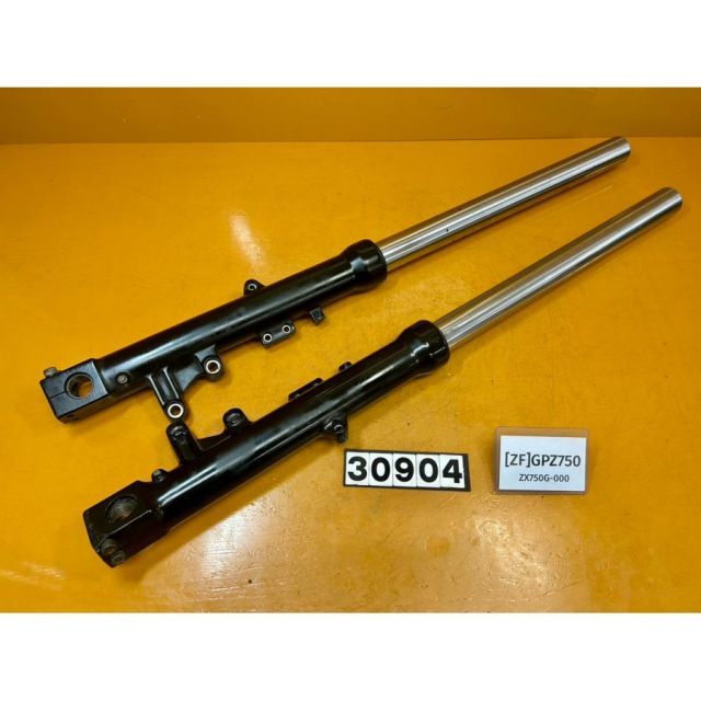 ZF 30904]カワサキ KAWASAKI GPZ750 ZX750G-000 フロントフォーク 左右
