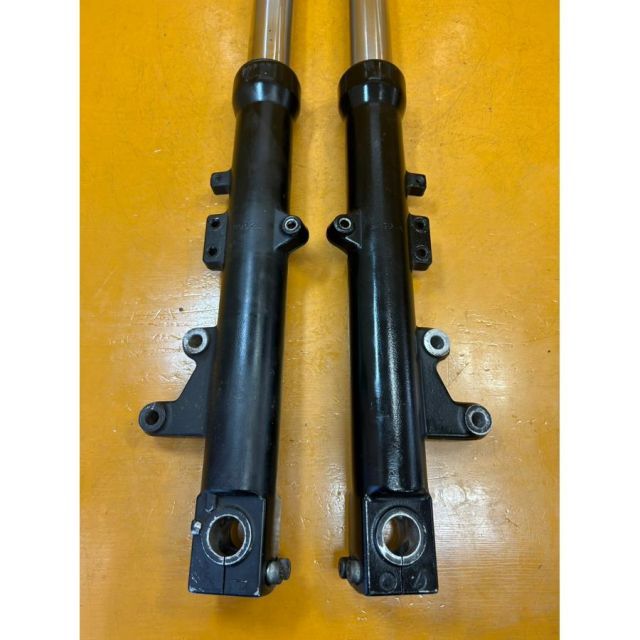 ZF 30904]カワサキ KAWASAKI GPZ750 ZX750G-000 フロントフォーク 左右