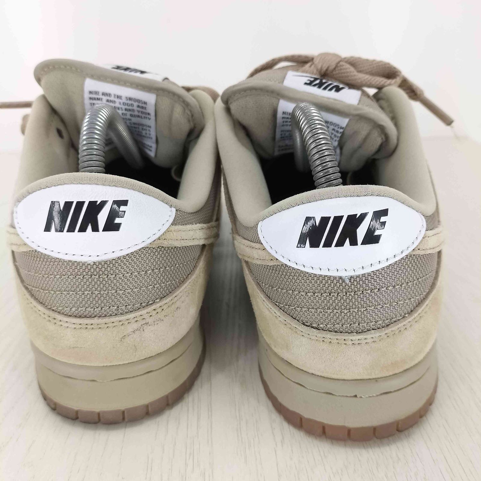 NIKE SB(ナイキスケートボーディング) Dunk Low Pro B Parachute Beige メンズ JPN：26 【中古】【ブランド古着バズストア】 ナイキスケートボーディング NIKE SB Dunk Low Pro B Parachute Beige