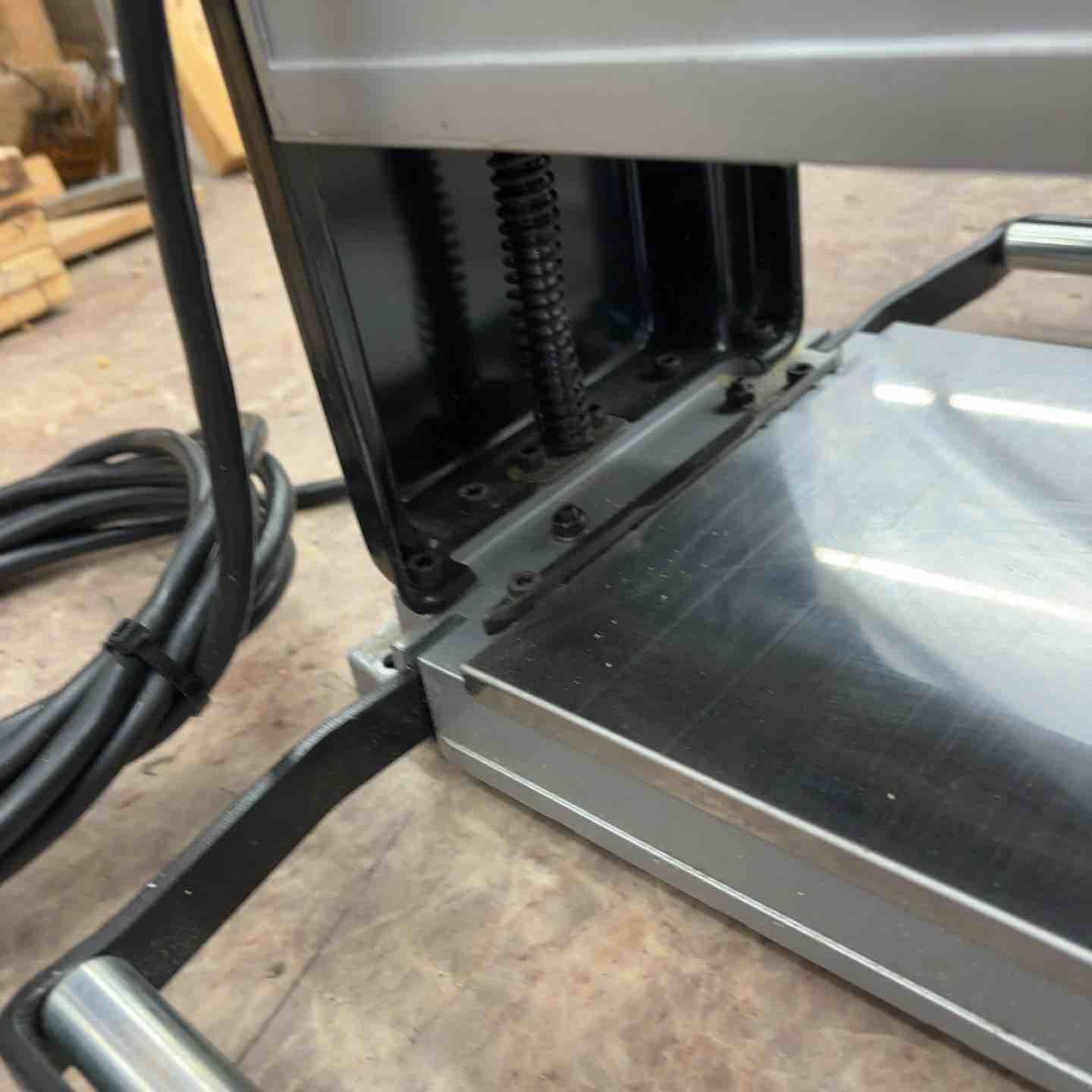  品 リョービ RYOBI 自動カンナ AP-10 N その他 切断工具 切断機