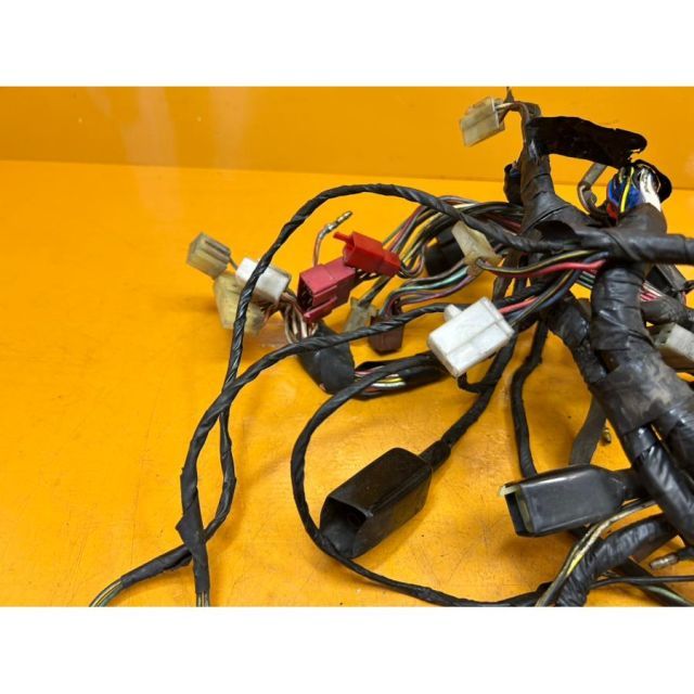 ZF 30883]カワサキ KAWASAKI GPZ750 ZX750G-000 メインハーネス 配線