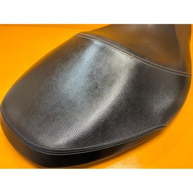 スズキバーグマン200（CH41A）メーンシート バーグマン200 ABS 2014-2021 CH41A シートカバー黒 張替 純正シート