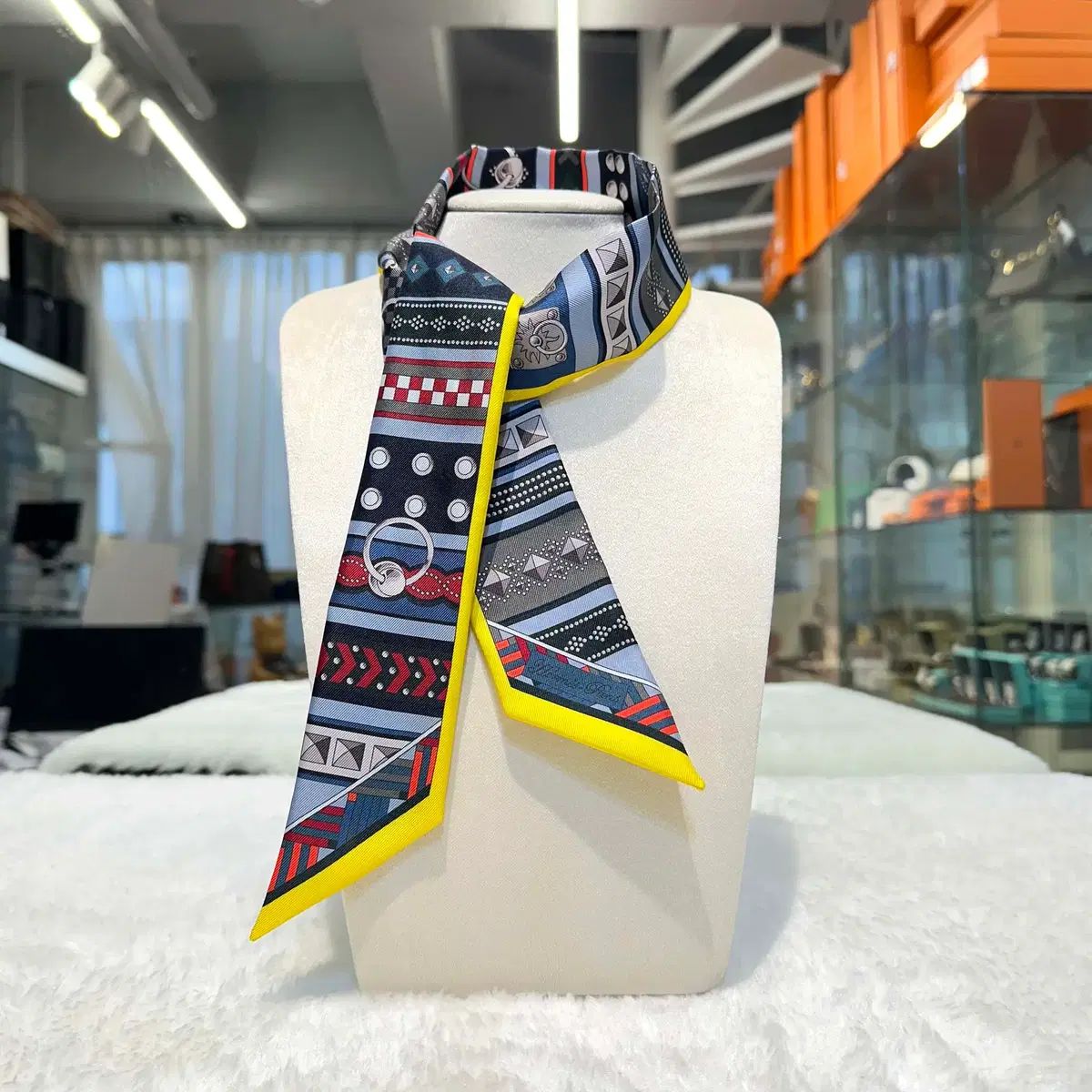 エルメス ツイリー スカーフ マルチ 黄色