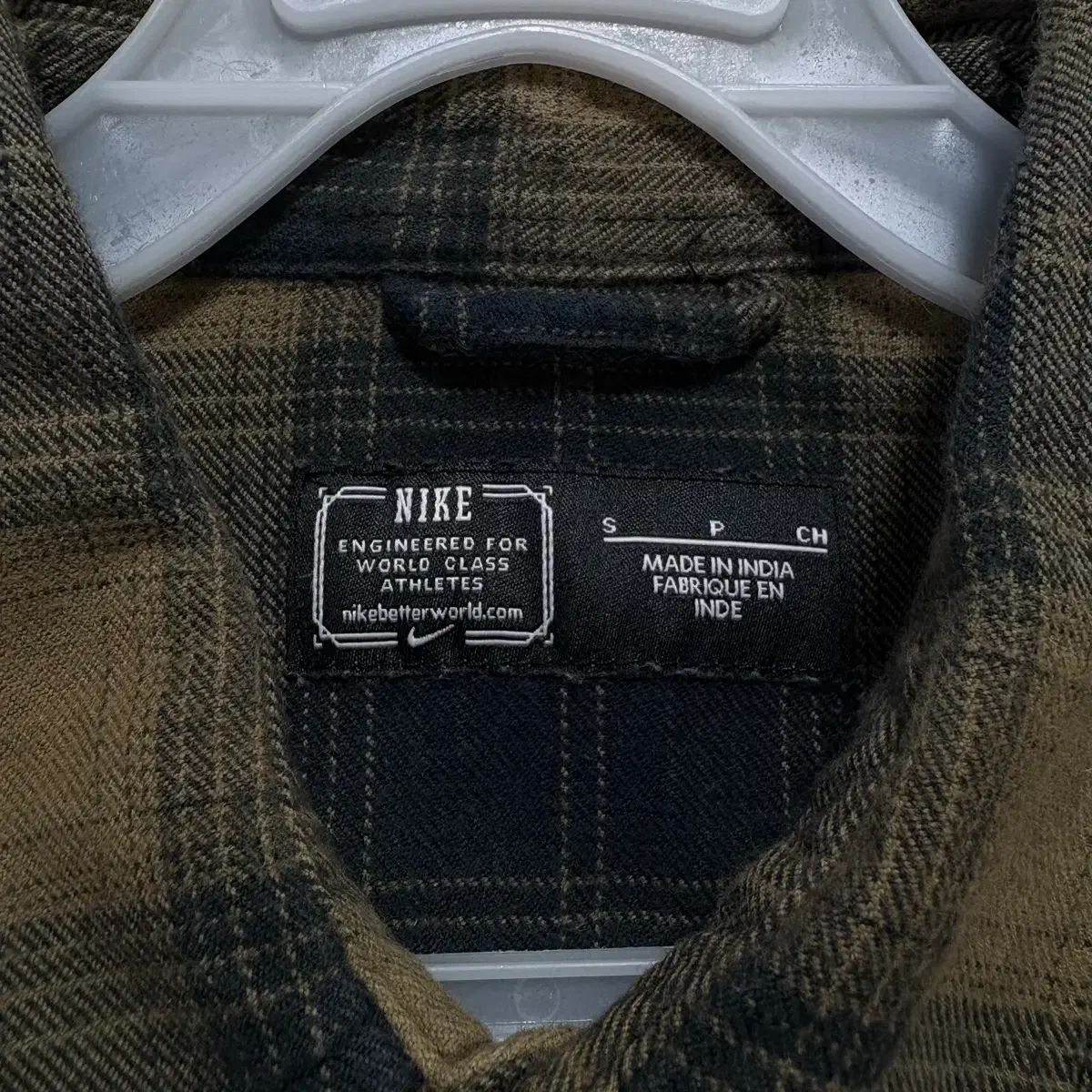 ナイキ フランネル シャツ チェック柄