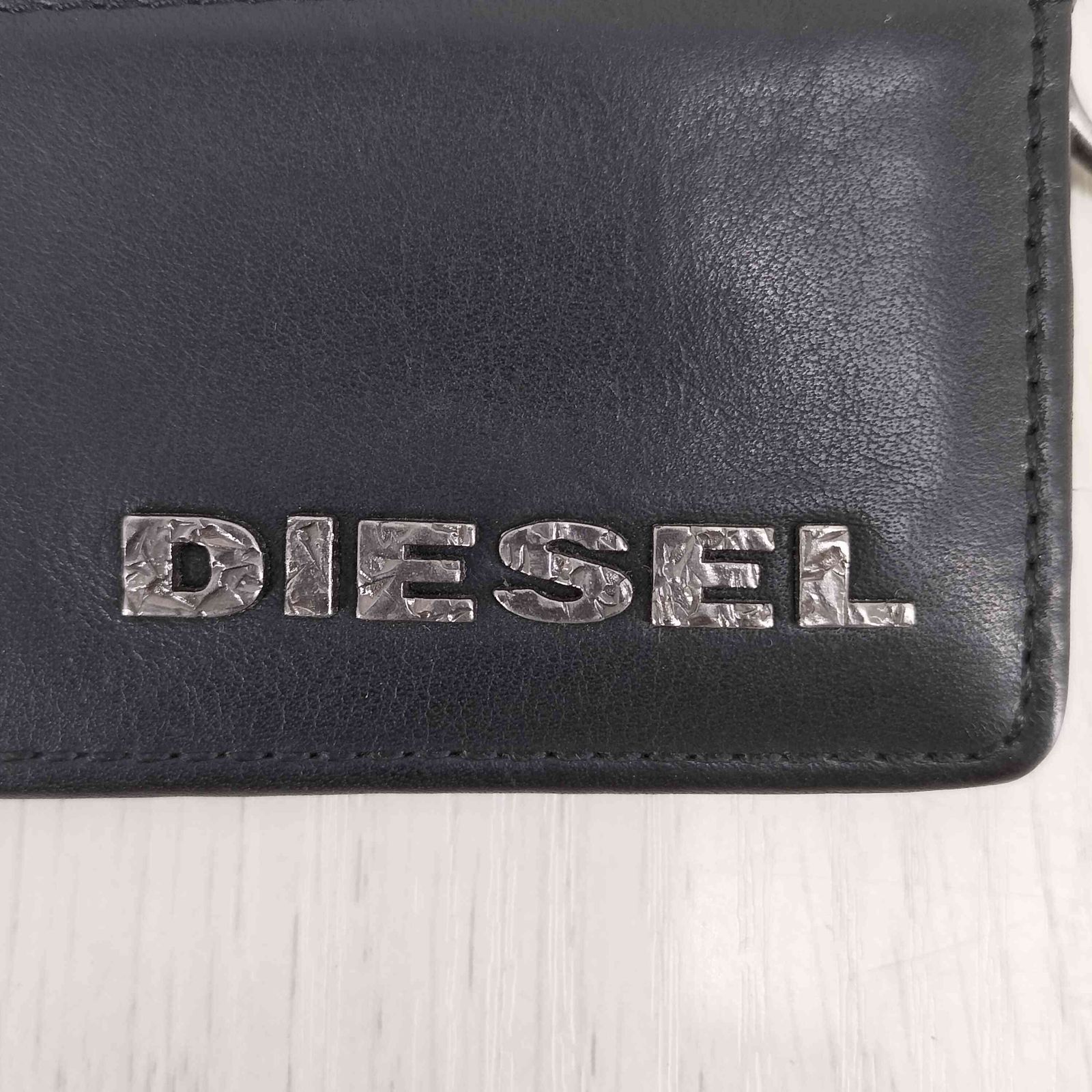 ディーゼル DIESEL ロゴエンボス 6連 レザーキーケース メンズ 表記無