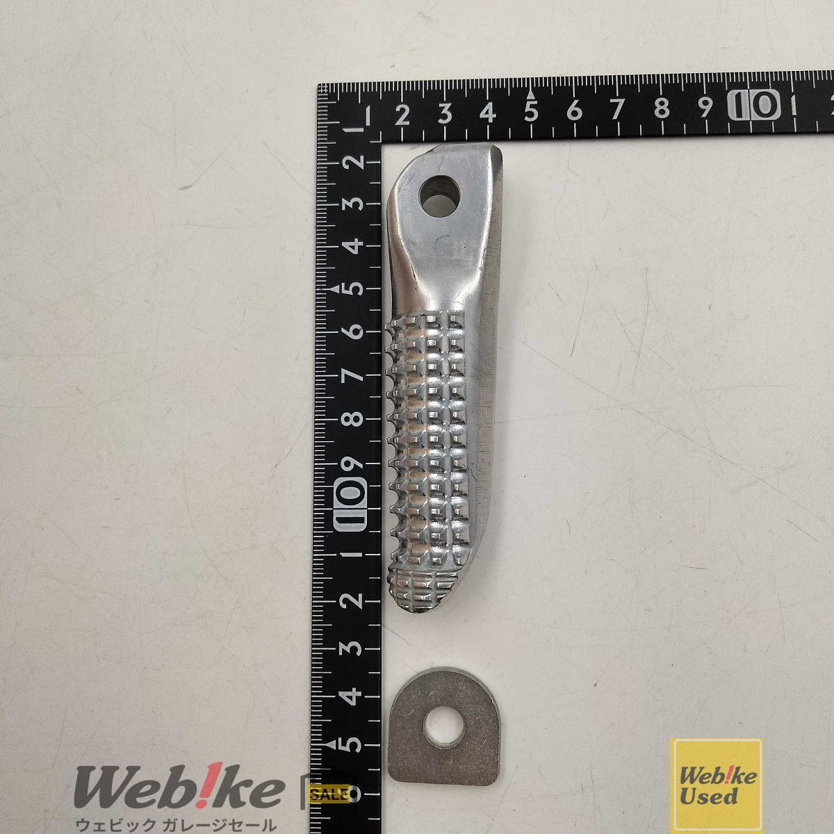 ヤマハ純正中古パーツ MT-07 タンデムステップ 右 B7N-27441-00