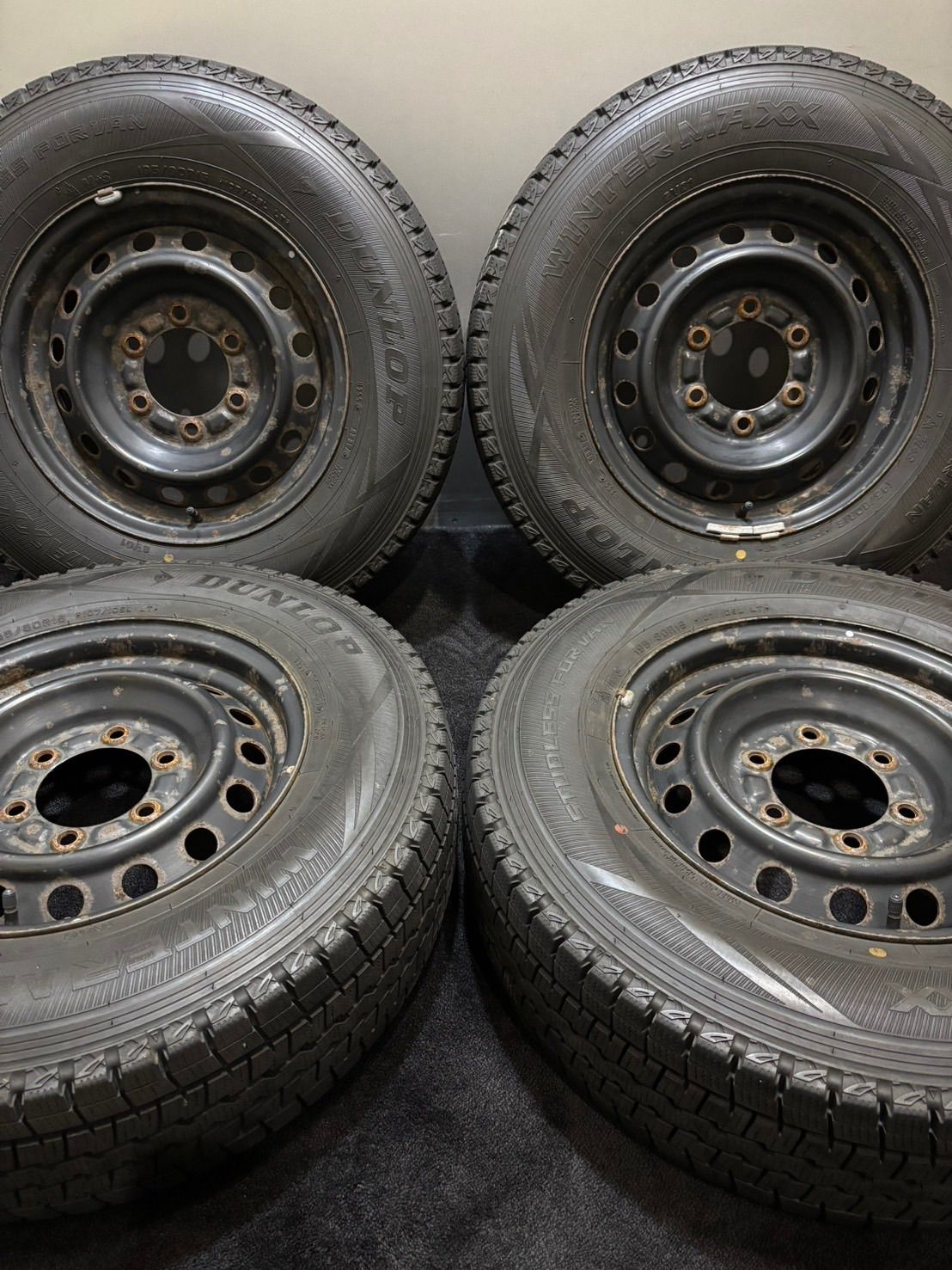 195 80 R 15 107 105 L LT DUNLOP SV 01 17年製 トヨタ 200系 ハイエース 15インチ 6 J 35 139 7 H スタッドレス 4本 南4 39