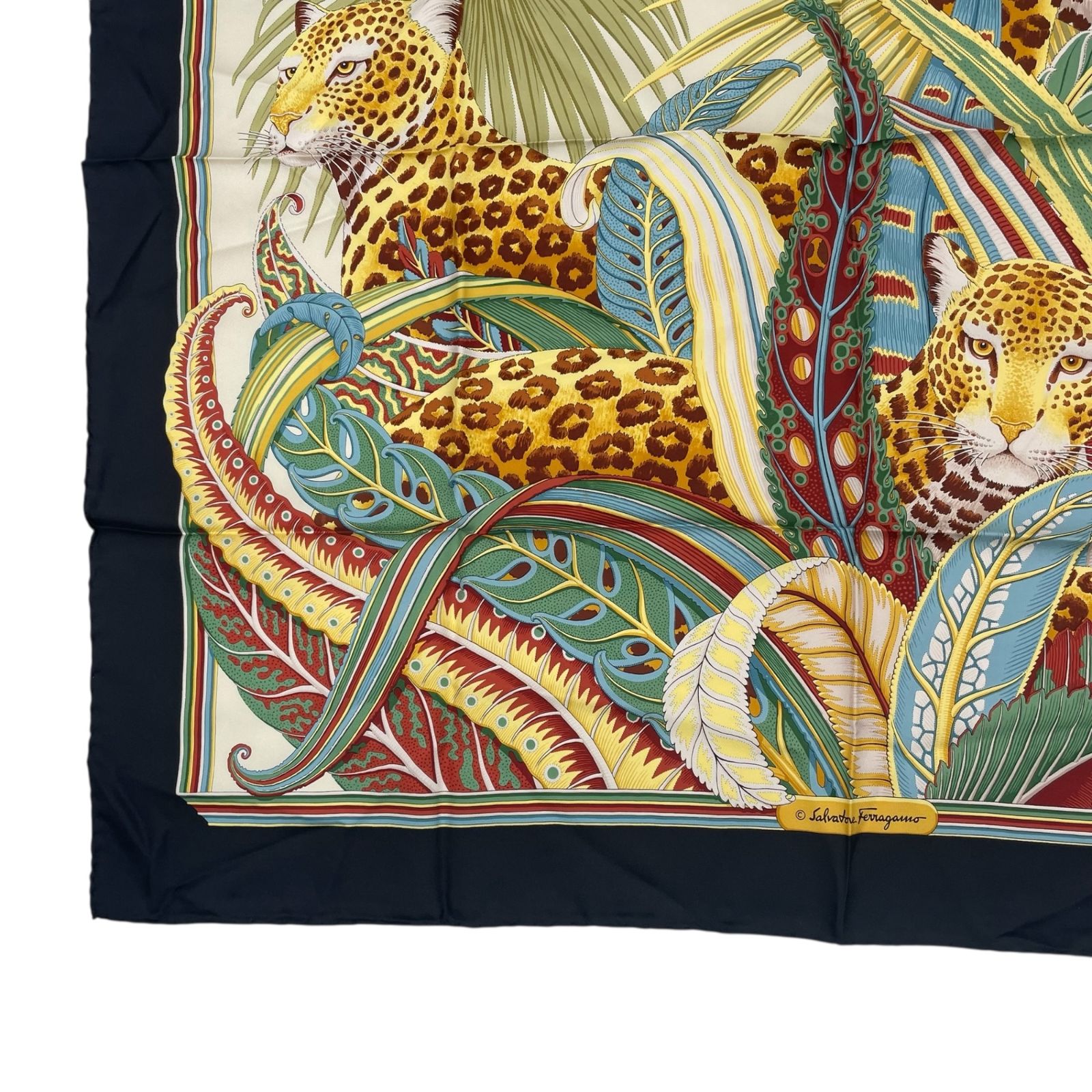 極美品 Salvatore Ferragamo サルヴァトーレ フェラガモ スカーフ