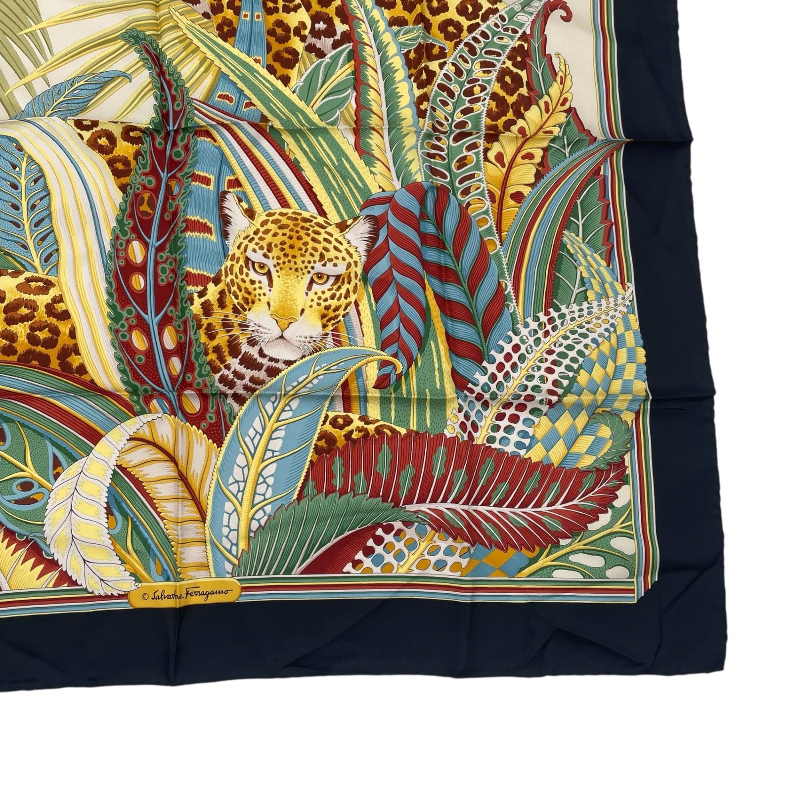 極美品 Salvatore Ferragamo サルヴァトーレ フェラガモ スカーフ