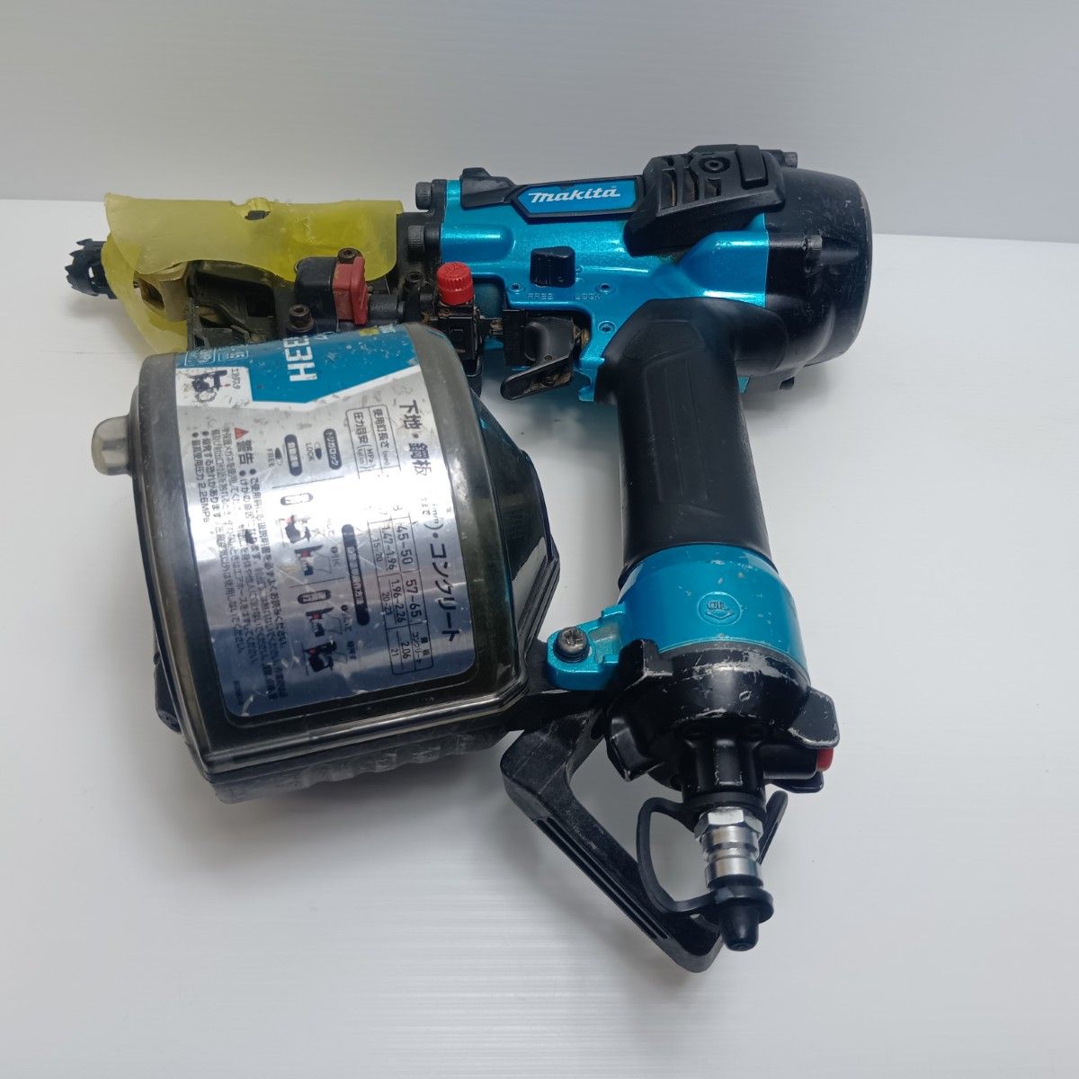 MAKITA マキタ エア釘打ち AN 633 H ブルー