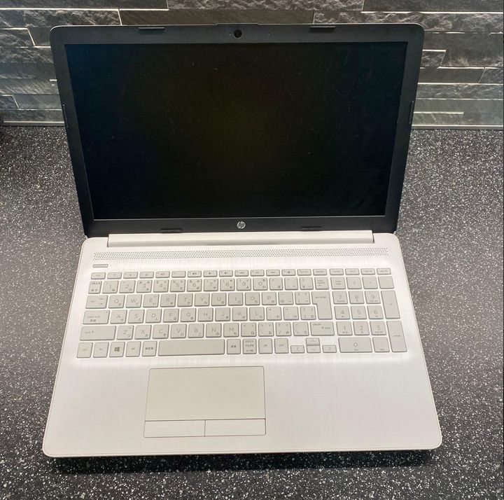HP Laptop Model 15-db0223AU ノートパソコン ケース付 初期化済 動作