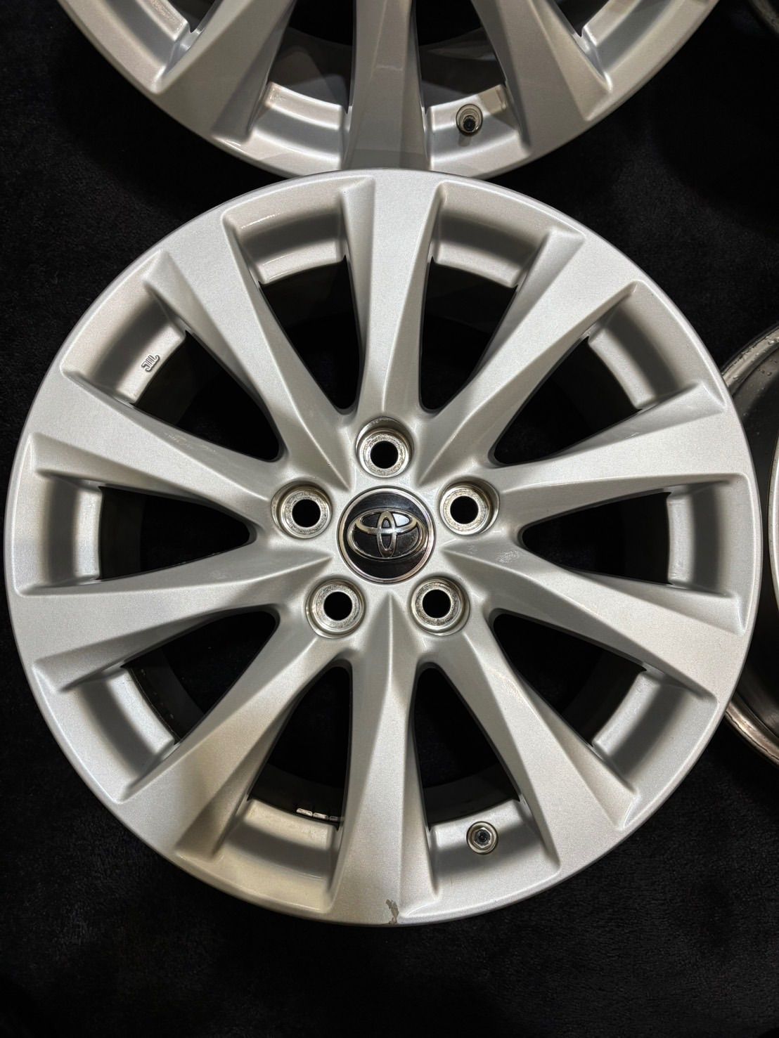 クラウン 空気圧センサー付