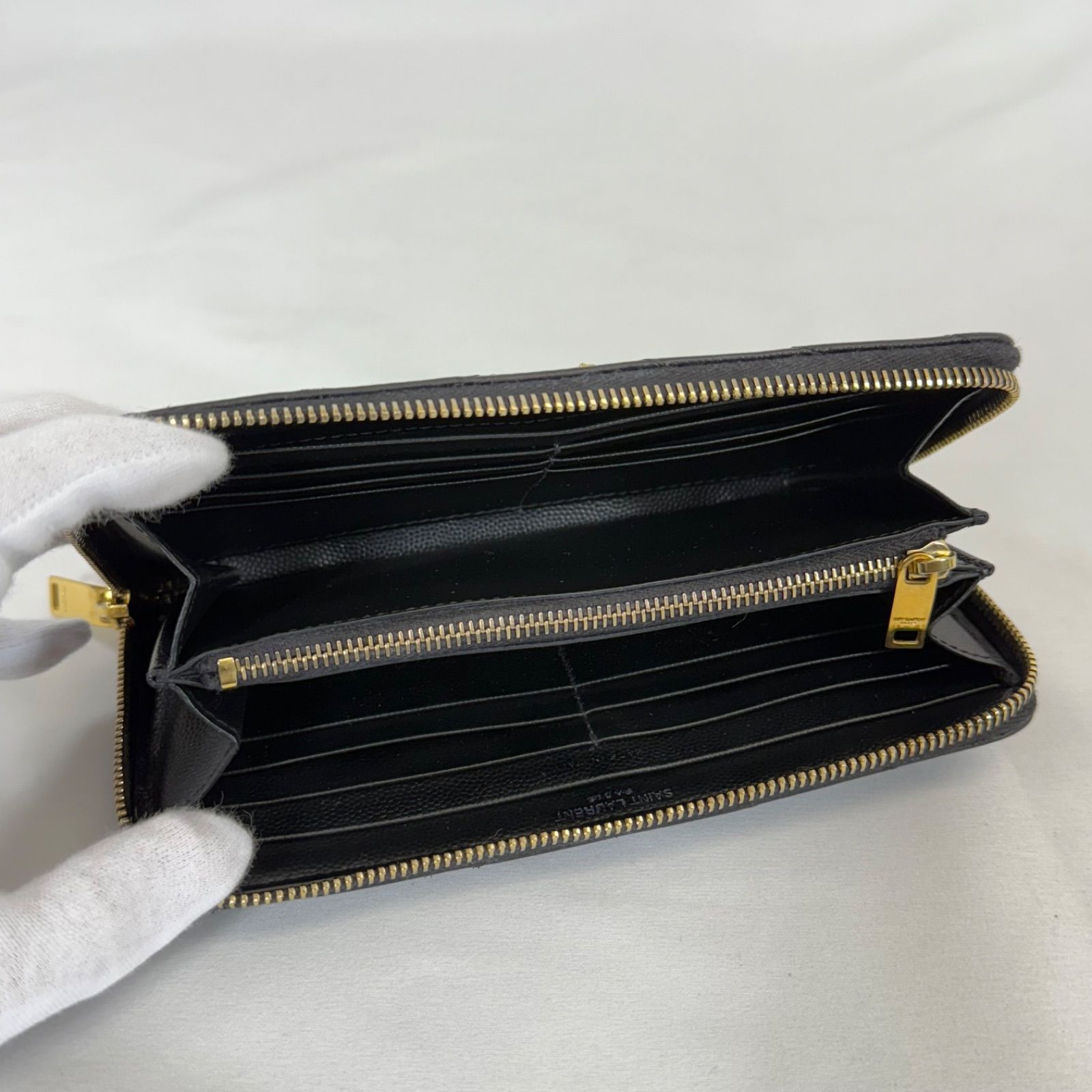 人気・美品】YSL YVES SAINT LAURENT イヴ サンローラン カサンドラ 