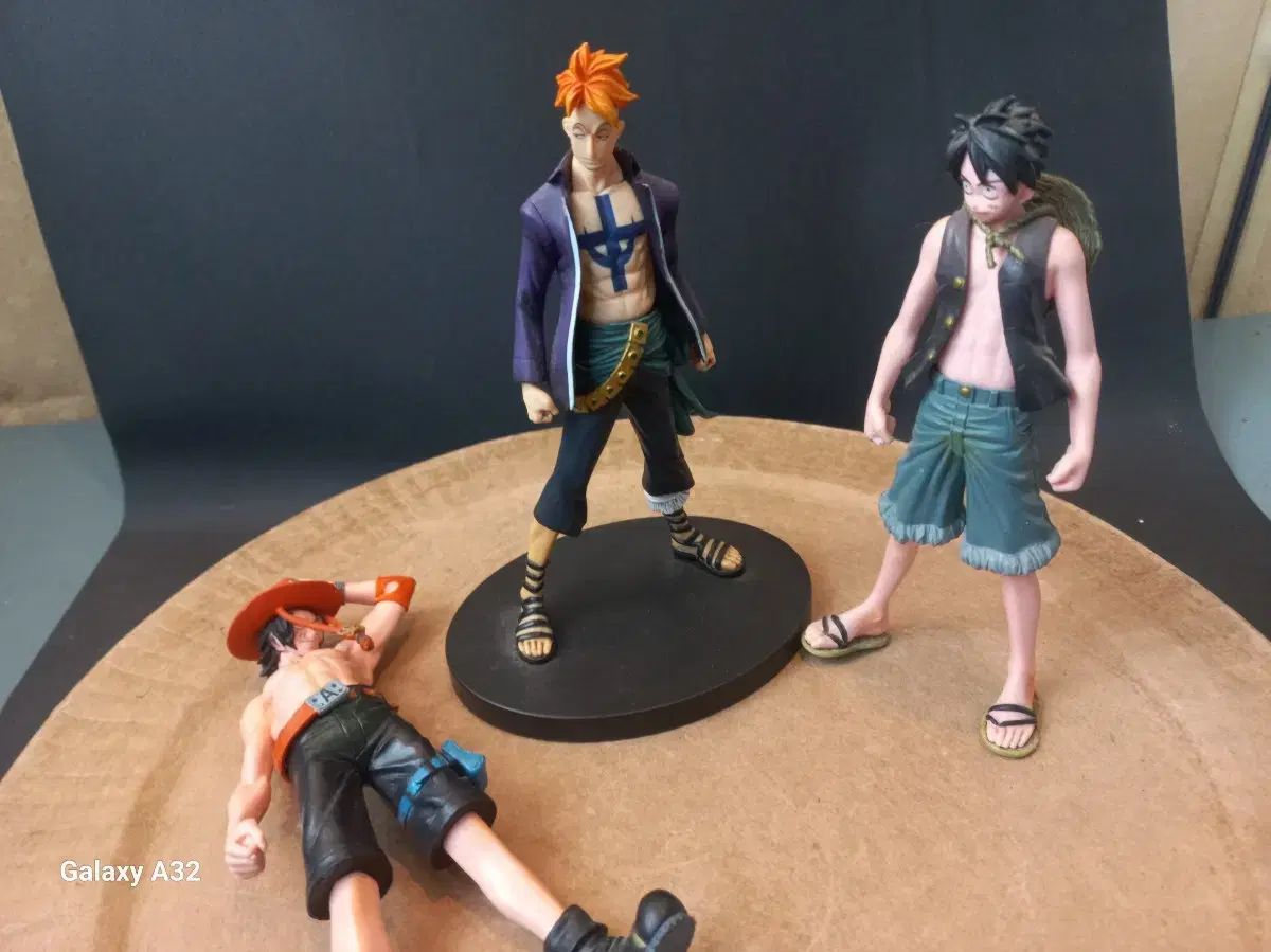 ワンピースフィギュア数に限りがある為早めに購入下さい！ Amazon.co