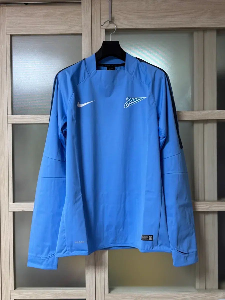 14 15 ジェニ シェルトップス