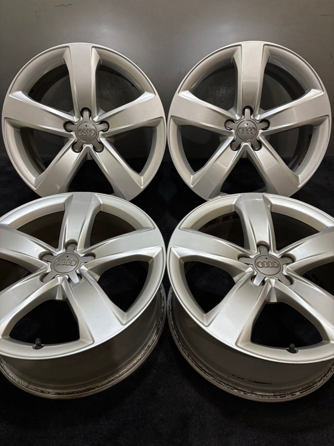 アウディ A 6 18インチ 8 J 39 112 5 H アルミホイール 4本 1 L 43