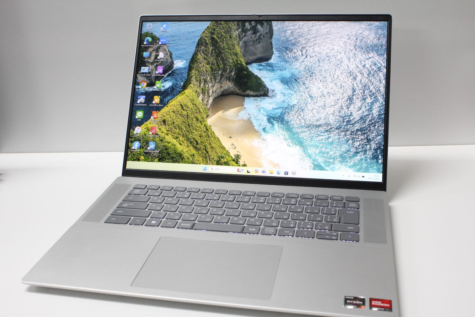 【数量限定，定番】 【中古ノートPC】Dell〈Inspiron 16〉AMD Ryzen 7/SSD512GB/メモリ16GB ④ Windowsノート本体