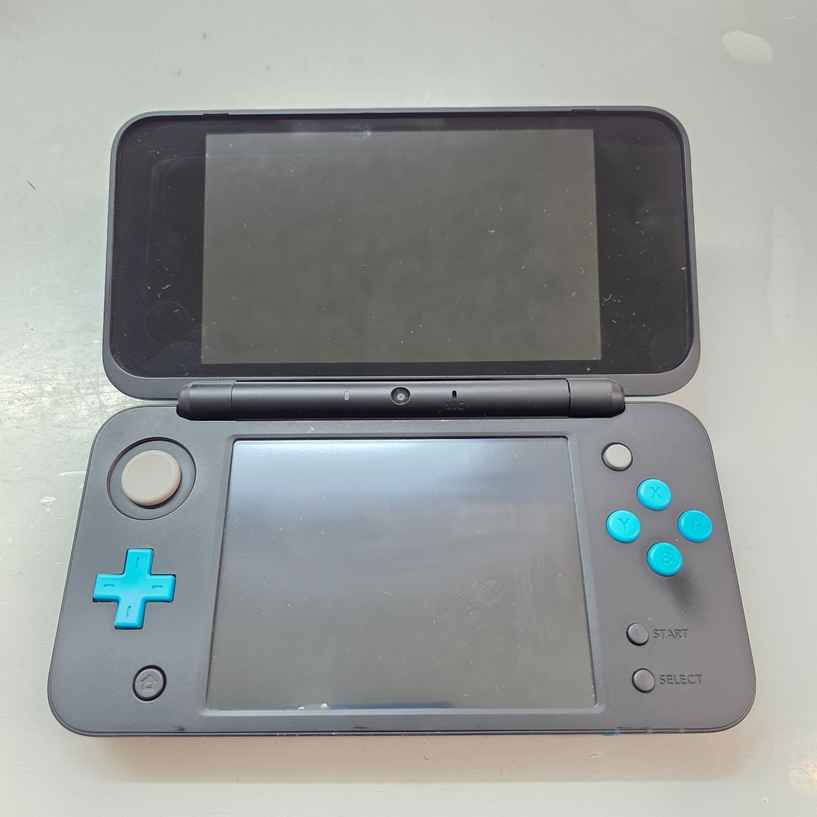 Nintendo 2 ds LL ブラック ターコイズ 本体 ニンテンドーDS