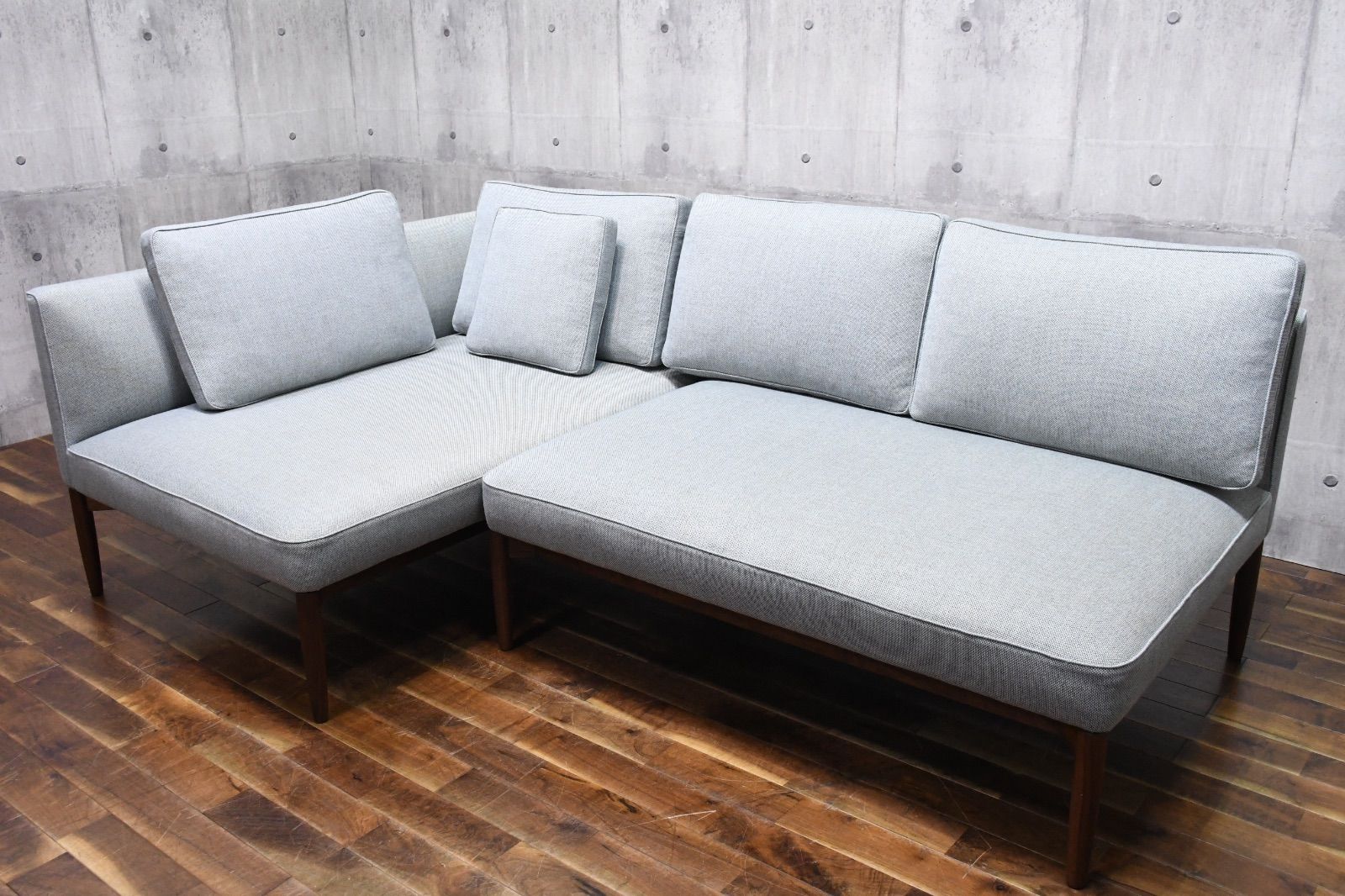 ELK 1 カールハンセン＆サン Carl Hansen Son エンブレイス ソファ E 301 311 セット ウォールナット脚 130万 3 4人掛けソファ デンマーク 北欧モダン カウチソファ