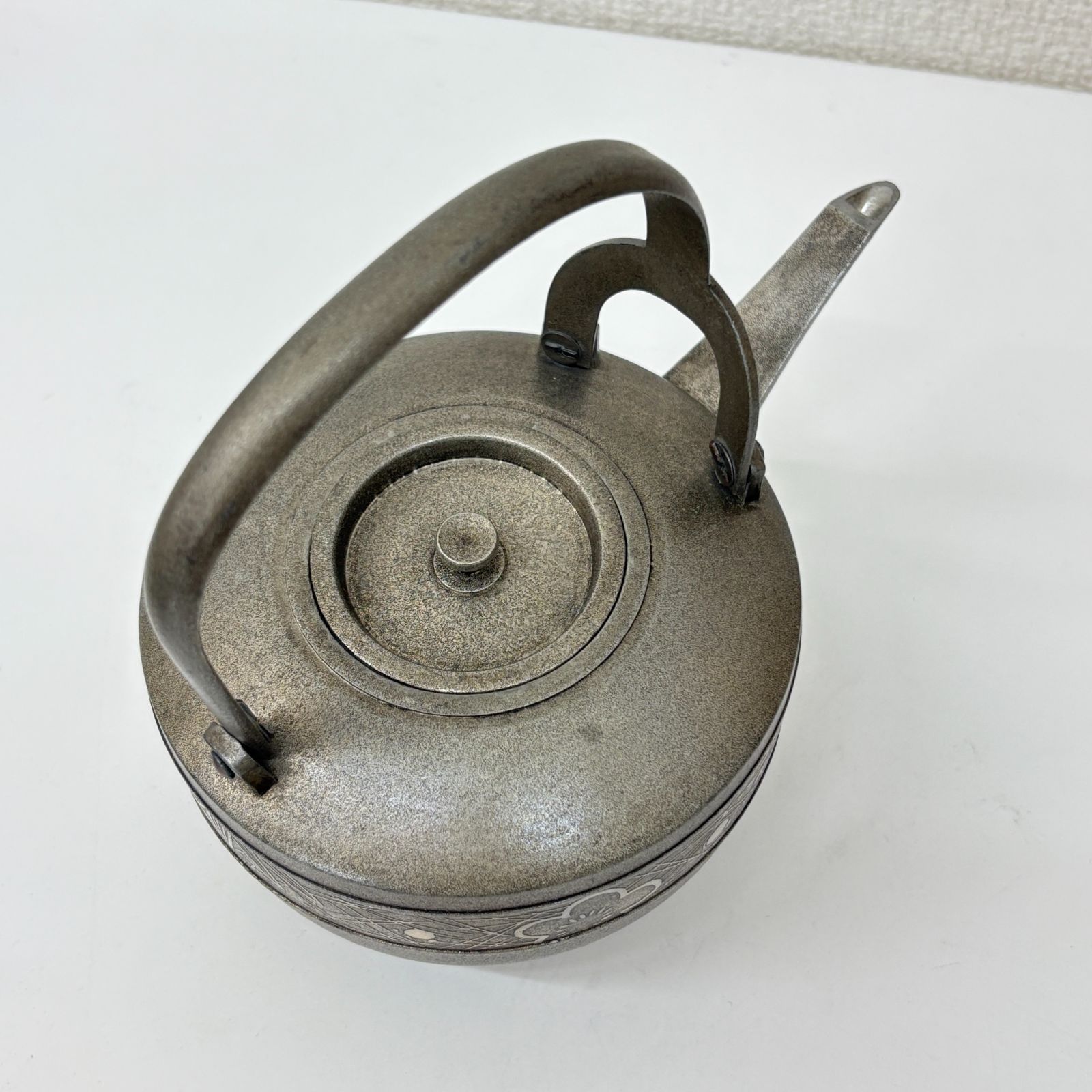 銚子 木箱入り】錫製 酒器 金属工芸 2点セット 中村半兵衛 梅 錫瓶 水