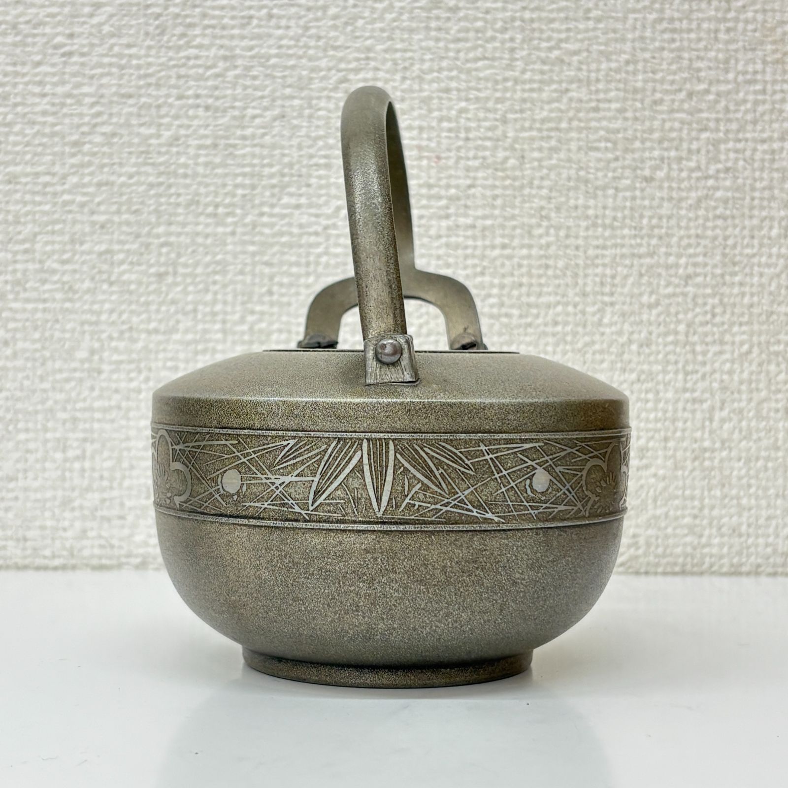  銚子 木箱入り 錫製 酒器 金属工芸 2点セット 中村半兵衛 梅 錫瓶 水注 酒注 湯沸 お屠蘇 アンティーク 屠蘇器 コップ グラス 酒器