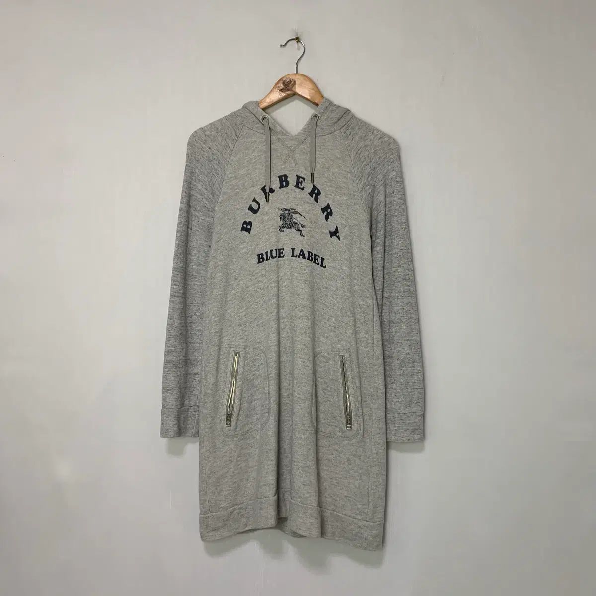 バーバリー ブルーレーベル WHO フード ONE PIECE グレー ヴィンテージ 38 サイズ