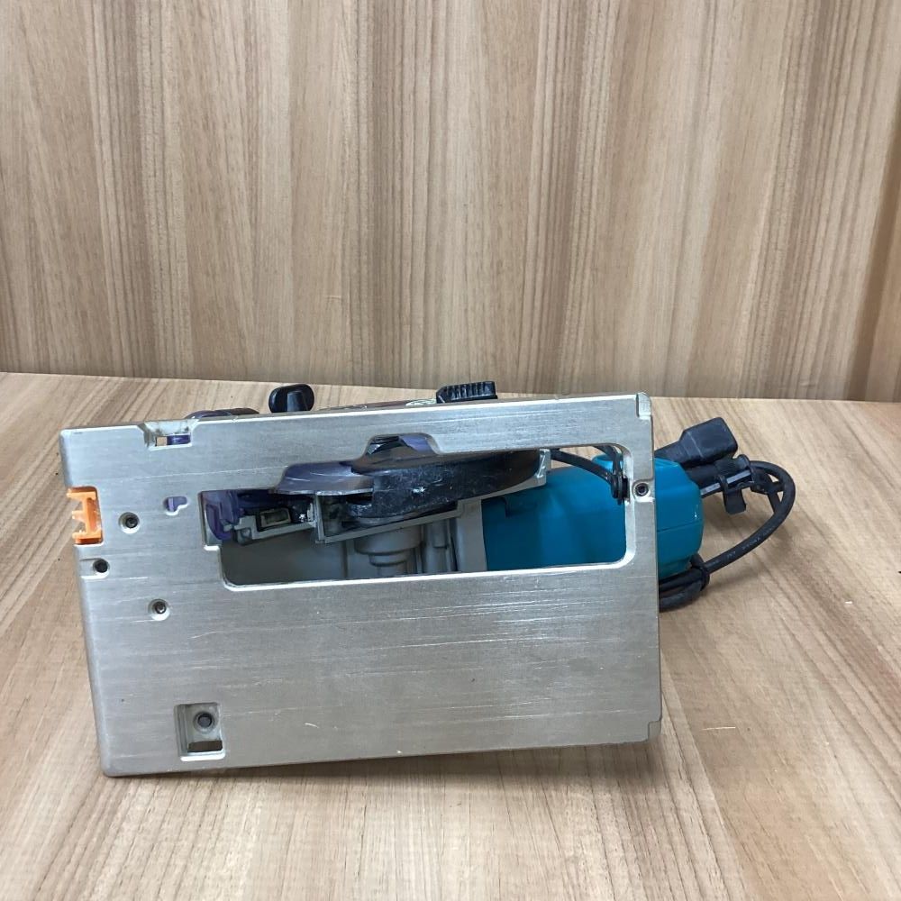  品 makita マキタ 5205 FX 125㎜防じん丸ノコ 201 マルノコ 切断工具 切断機